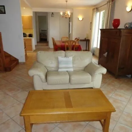 House - 8 Pers, 120 M2, 5/4 بيت للعطل
